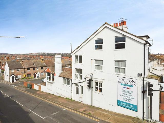 Flat for sale in Old Town, Eastbourne