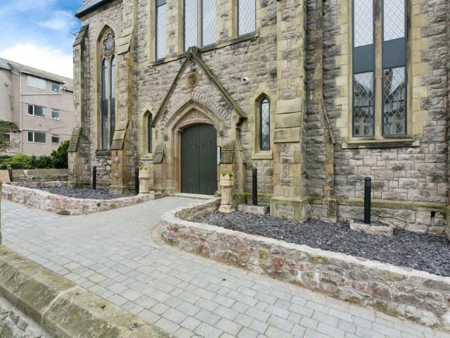 Flat for sale in Colwyn Bay, Wales