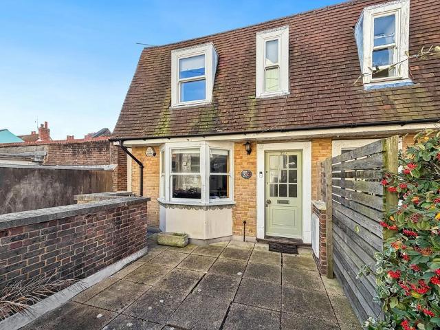 Flat for sale in Round Hill, Brighton & Hove