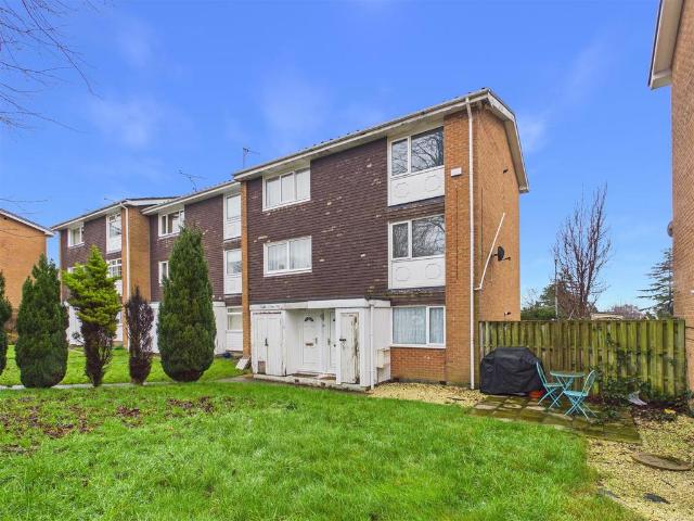 Flat for sale in Brackenfield, Isle Of Man