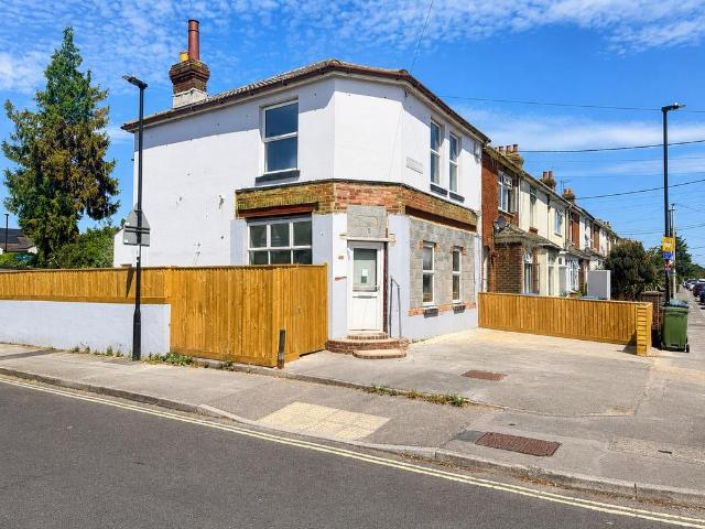 Flat for sale in Itchen, City Of Southampton