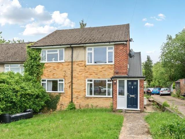 Flat for sale in Daws Hill, Cressex