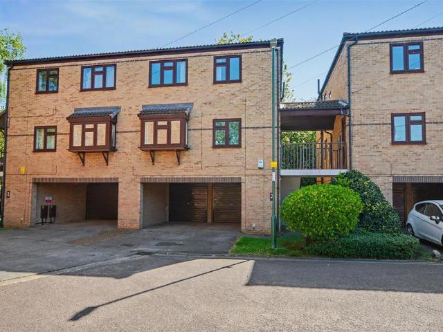 Flat for sale in Old Lenton, Haddon