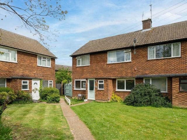 Flat for sale in Barnwell, Arbury