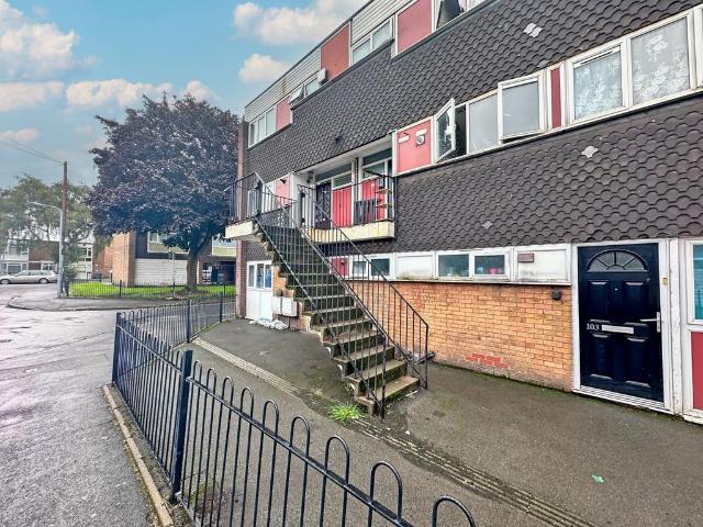 Flat for sale in Horseley Heath, Hill Top
