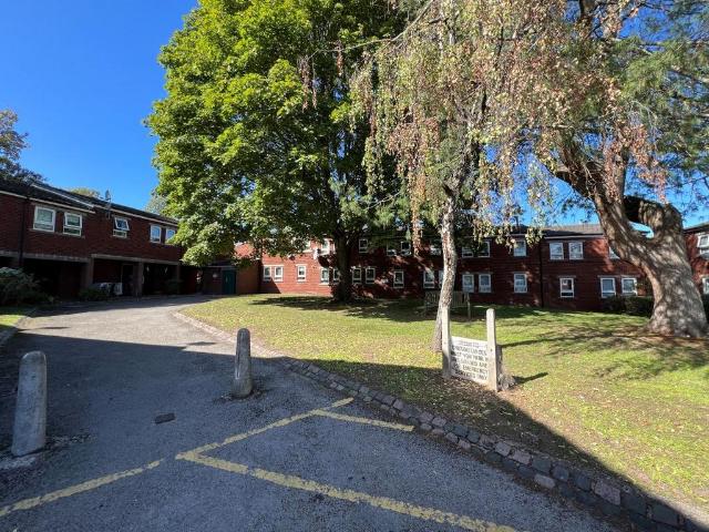 Flat for sale in Birchfield, Birmingham