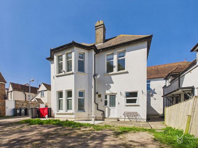 Flat for sale in Cross In Hand, East Sussex