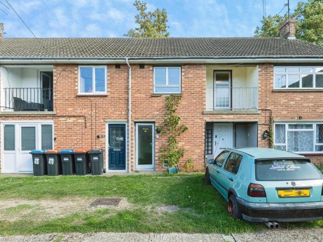 Flat for sale in Galley Hill, Milton Keynes
