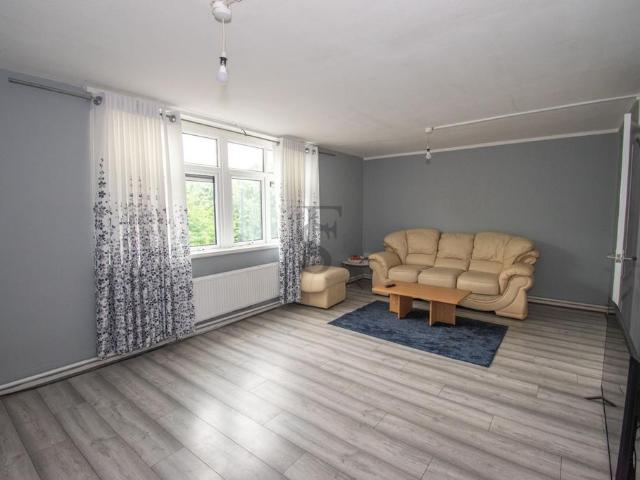 Flat for sale in St Matthew's, Old Wharf
