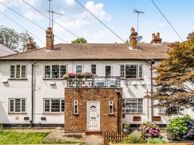Flat for sale in Greater London