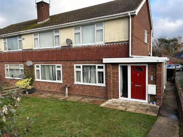 Flat for sale in Hythe and Dibden, Ashurst Bridge