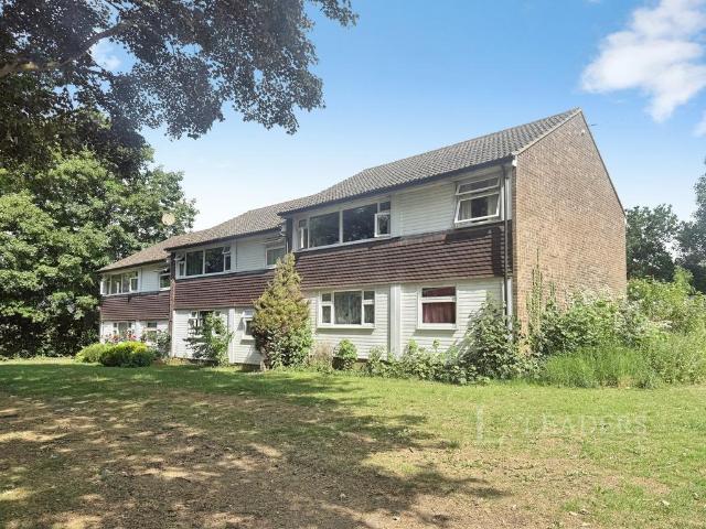 Flat for sale in King's Walden, Hertfordshire