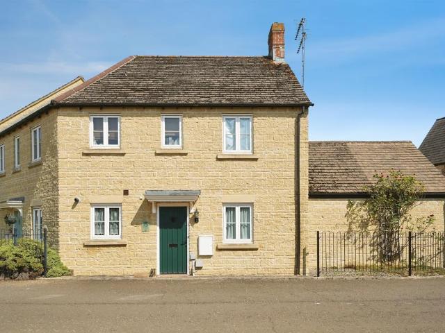 Flat for sale in Black Bourton, Oxfordshire