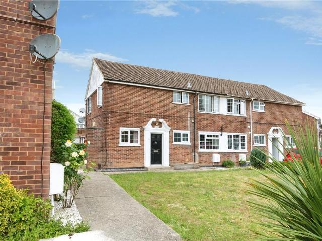 Flat for sale in Priest Down, Hampshire