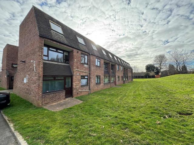 Flat for sale in Holway, Rumwell
