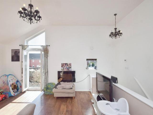 Flat for sale in Cornelly, Wales
