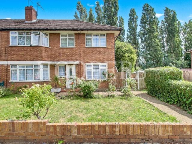Flat for sale in Greater London