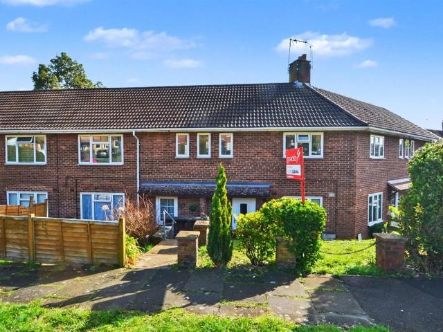 Flat for sale in Stanmore, Hampshire