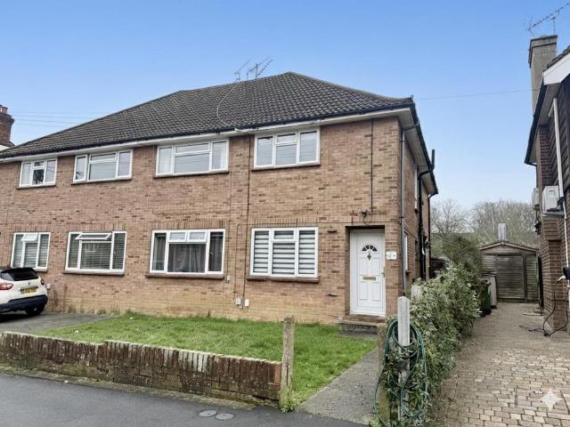 Flat for sale in Navestock Side, Essex