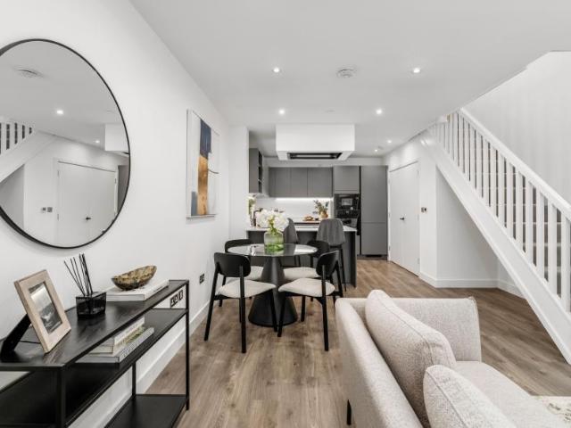 Flat for sale in Arbury, Cambridgeshire