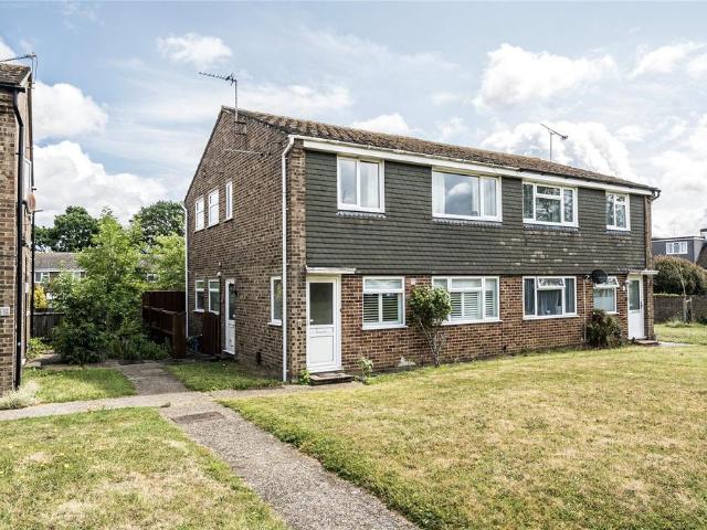 Flat for sale in Locksbottom, Greater London