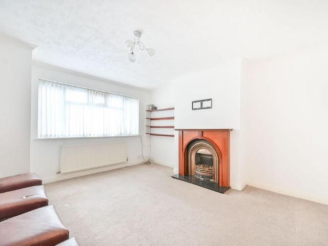 Flat for sale in Sudbury, Greater London