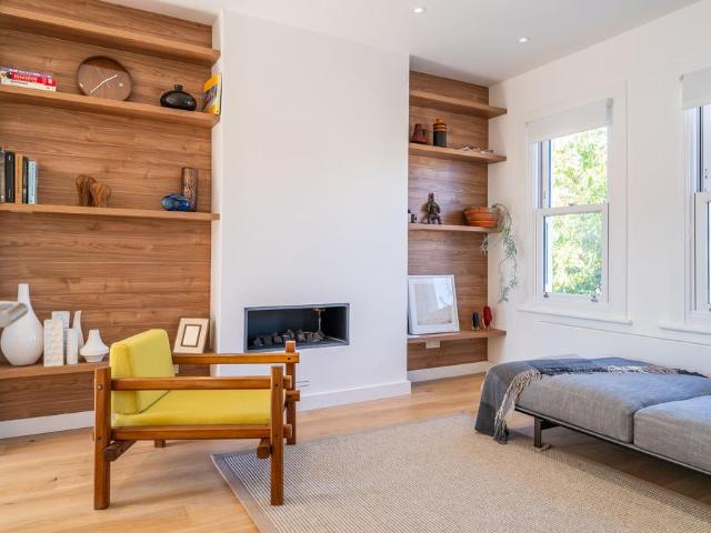 Flat for sale in Fulham, Sands End