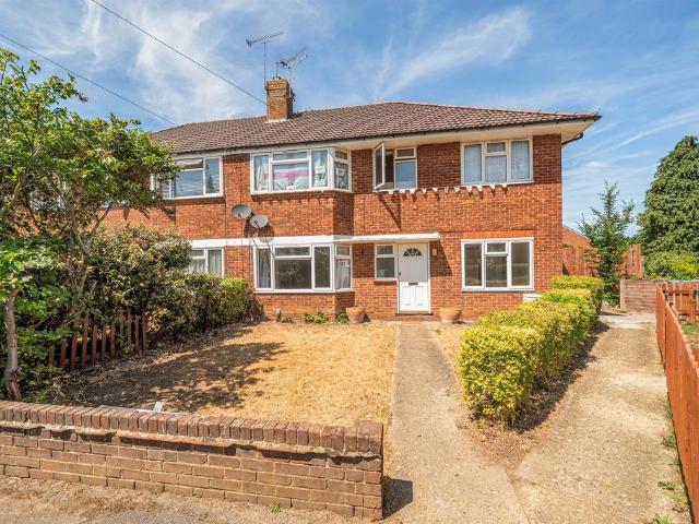Flat for sale in St Marks, Maidenhead