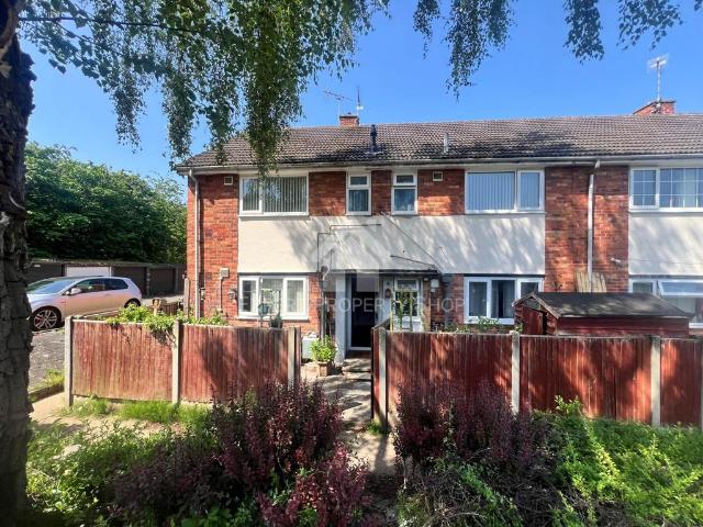 Flat for sale in Shireoaks, Costhorpe