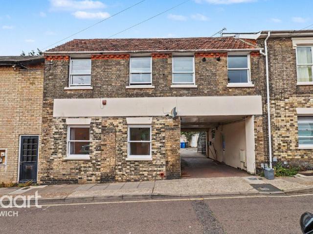 Flat for sale in The Dales, Key Street