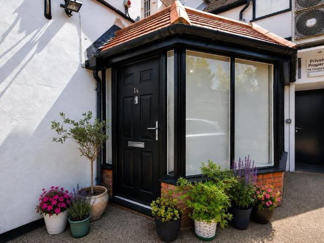 Flat for sale in Sunninghill and Ascot, Sunninghill