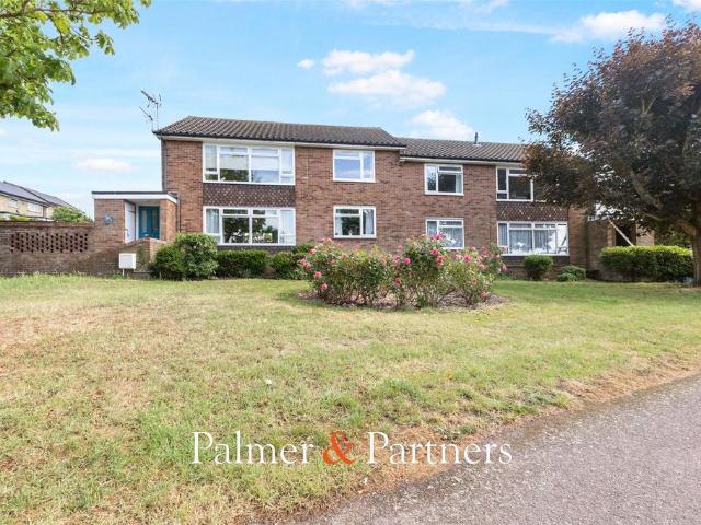 Flat for sale in Fordham Heath, Essex