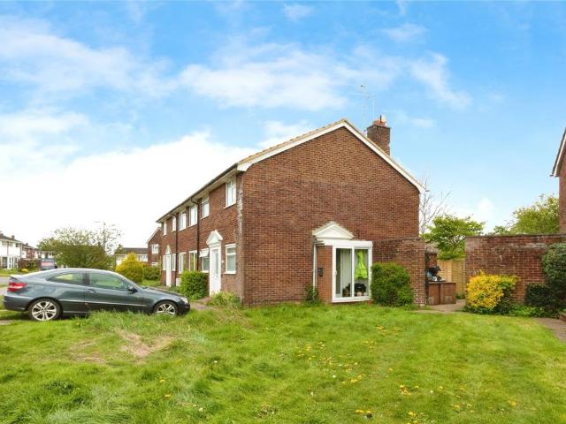 Flat for sale in Priest Down, Hampshire