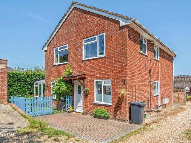 Flat for sale in Buckskin, Priest Down