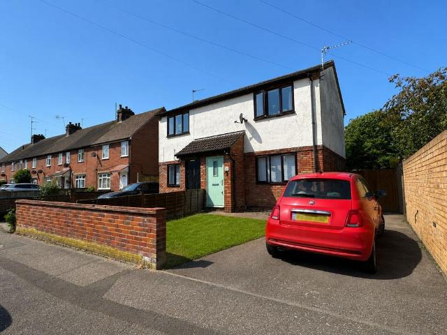 Flat for sale in Fordham Heath, Essex