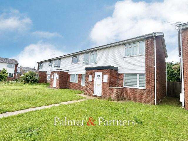 Flat for sale in Dale Hill, Essex