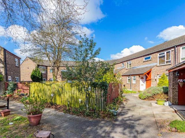 Flat for sale in Falcon Lodge, Wales