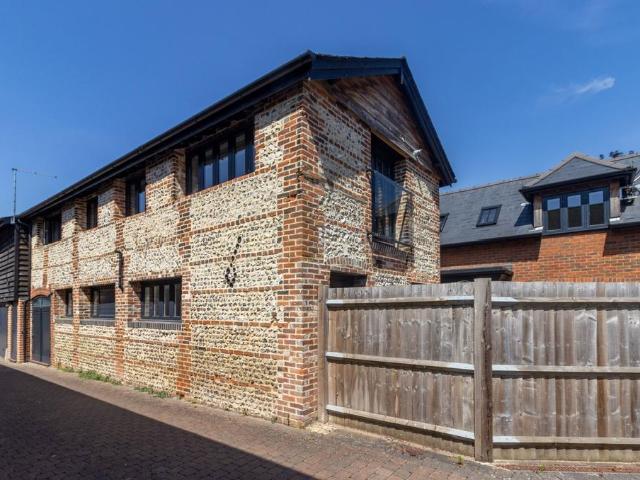 Flat for sale in The Soke, New Alresford