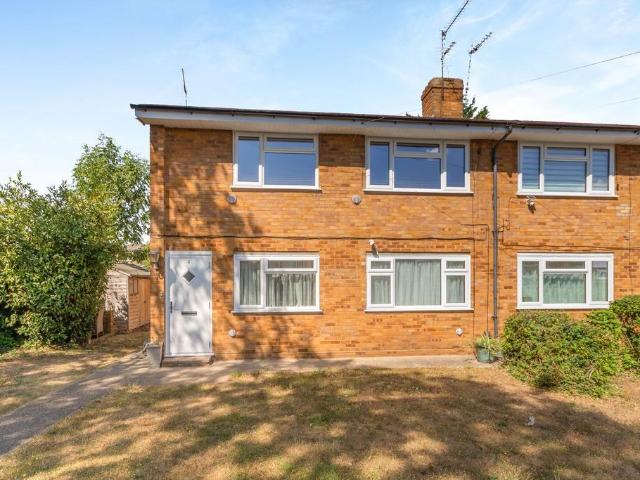 Flat for sale in Lower Halliford, Surrey