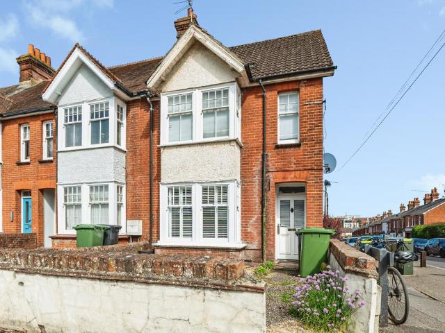 Flat for sale in Priest Down, Hampshire