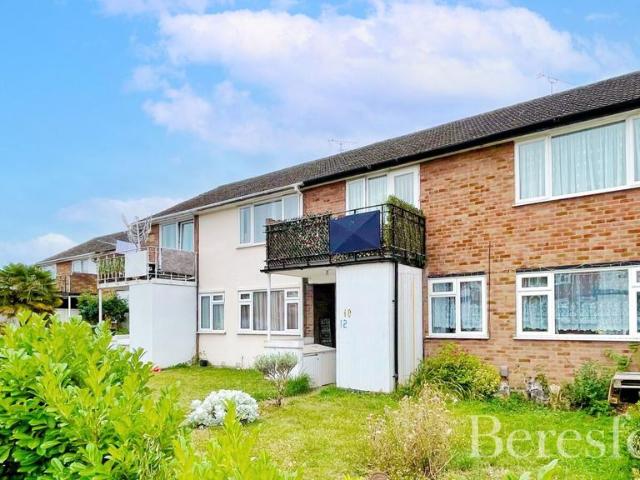 Flat for sale in Collier Row, Greater London