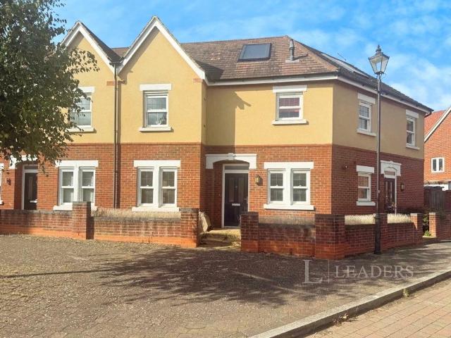 Flat for sale in Bedford