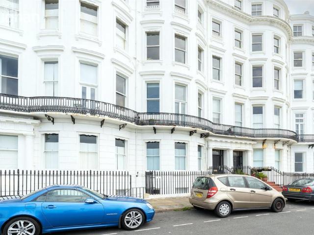 Flat for sale in Kemptown, Brighton & Hove