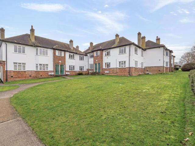 Flat for sale in Greater London