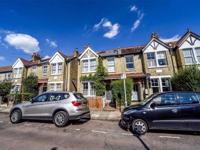 Flat for sale in St Margarets, Greater London