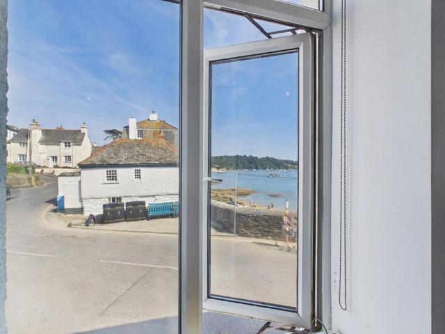 Flat for sale in Bohortha, St Mawes