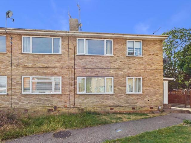 Flat for sale in Hucclecote Green, Gloucester
