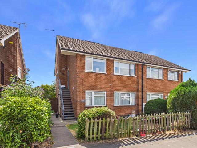 Flat for sale in Gedling, East Midlands