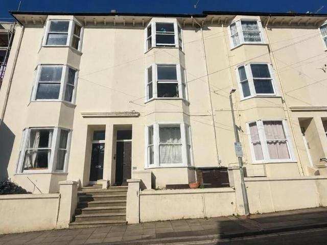 Flat for sale in Round Hill, Brighton & Hove