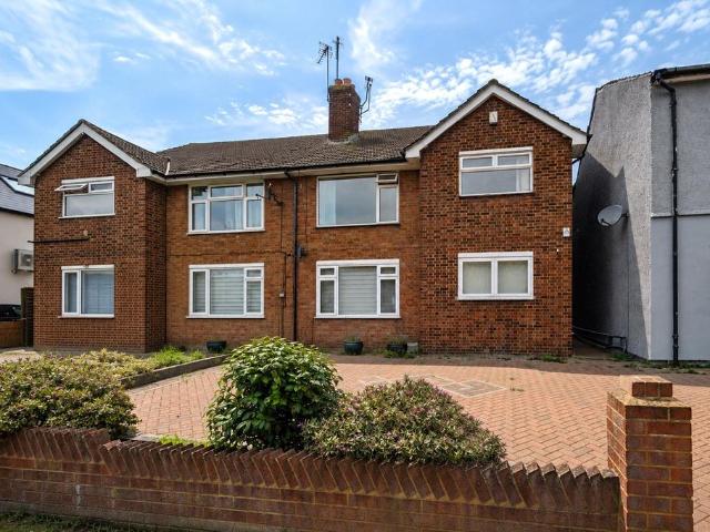 Flat for sale in Upper Belvedere, Greater London